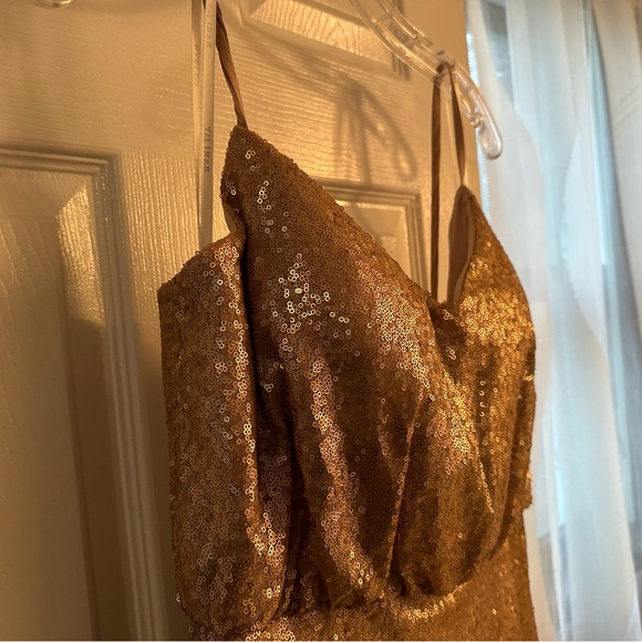 GOLD SEQUIN BARI JAY GOWN - Picture 14 of 16
